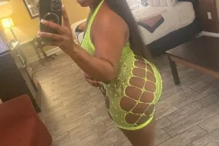 New Ebony Bombshell The Full P... - Image 2