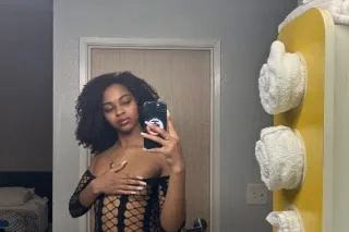 OUTCALL AVAILABLE NOW! 🤍 - 22 - Image 3