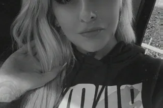 outcall available, meet you wh... - Image 2