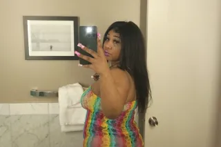 hosting downtown available now🔞+ For Mature Men Only🍌 Available 24/7 Near You. - Image 2