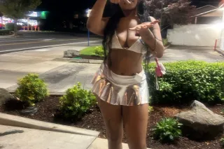 Thick Tight Wet Unforgettable Goddess💋💦 - Image 1