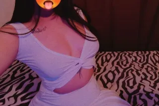 Young And Tight Holes - Image 2