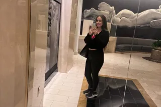 Petite Brunette Spinner I'm Back - Image 4