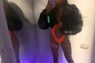 💕😫SEXY PETITE FANTASY GIRL🍫🥰💜 CUM see me while u can😫FETISH FRIENDLY 💫💕 - Image 1