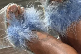 Enjoy the holidays with yours truly, 🚨❤🌸 Catch a NEW vibe✨ Petite, curvy & Sensual 💗 Bubble 🫧 booty cutie🤩💋 FUN & bubbly 🫧EXOTIC ebony Playmate🏆SNUG😈 & Toned✨AMAZING Mouth! - Image 2