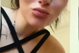 Early Bird Gets The Curves ...Rise & Grind & Start Your Week Off The Best Way💦🍑🔥Release Stress & Leave Refreshed 🔥😉 Safe Private IC 257tn (Troutdale Outlet mall exit) right off highway 84 E - Image 1