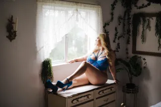 OUTCALLS Mobile to You. Well Reviewed - Image 2